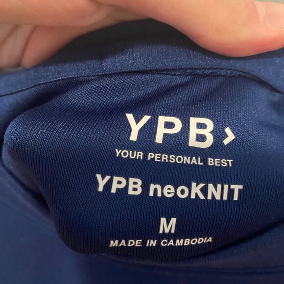 abercrombie cropped blue sweatshirt - Picture 2 of 2